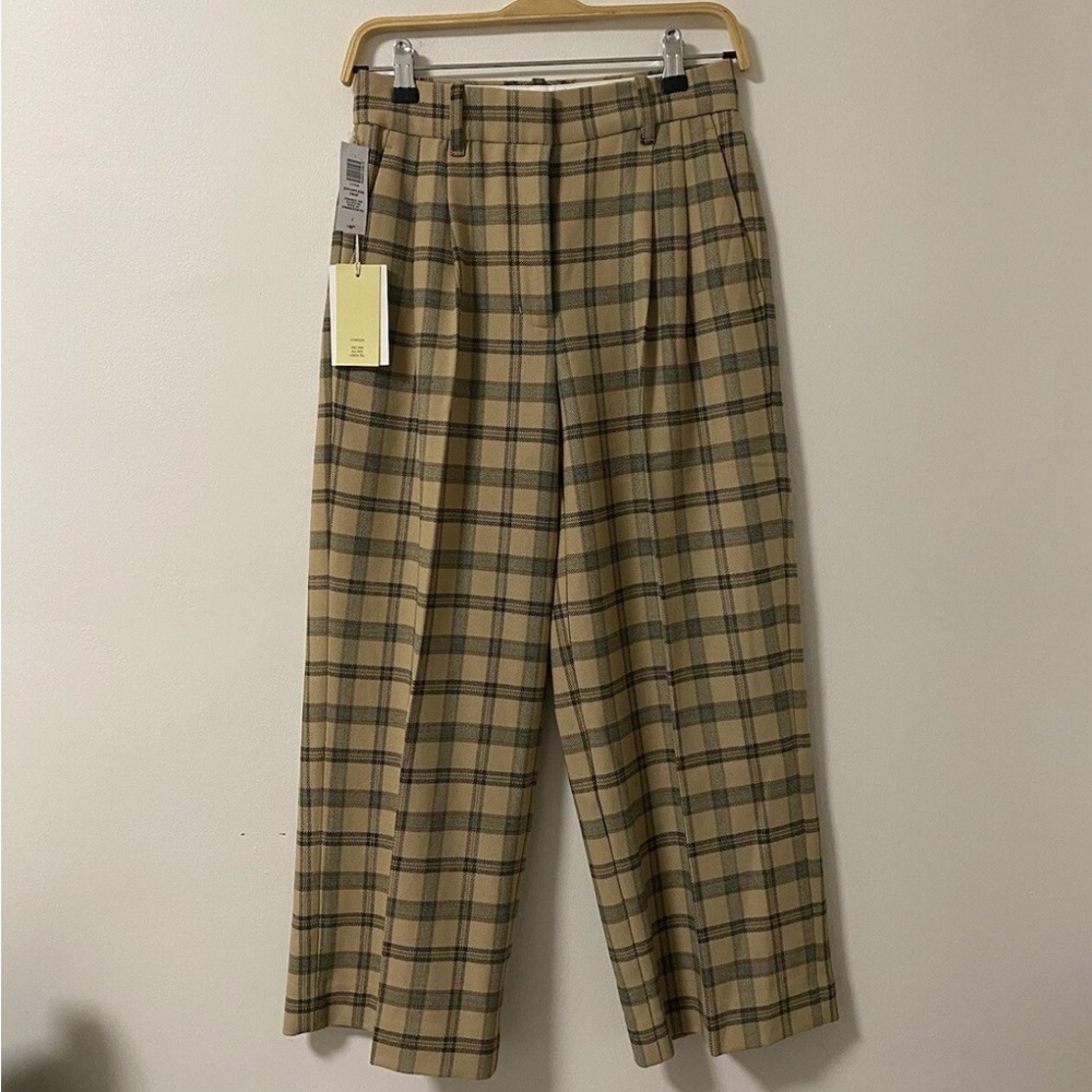Aritzia Wilfred Effortless Crop